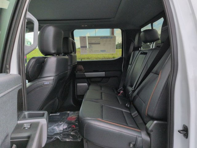 New 2027 Ford F250 Lariat w/ Black Appearance Package AWD/4WD image 14