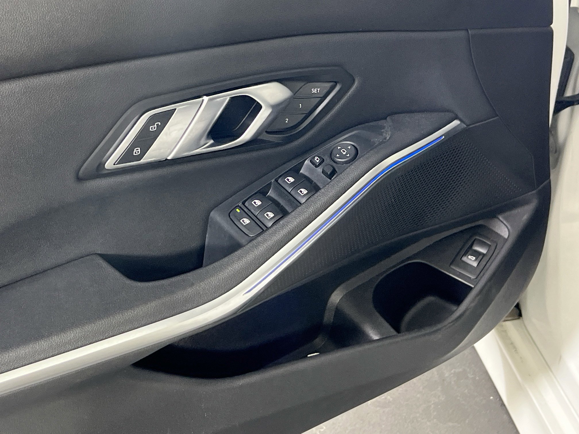 Used 2021 BMW 330i xDrive Sedan w/ Convenience Package image 18