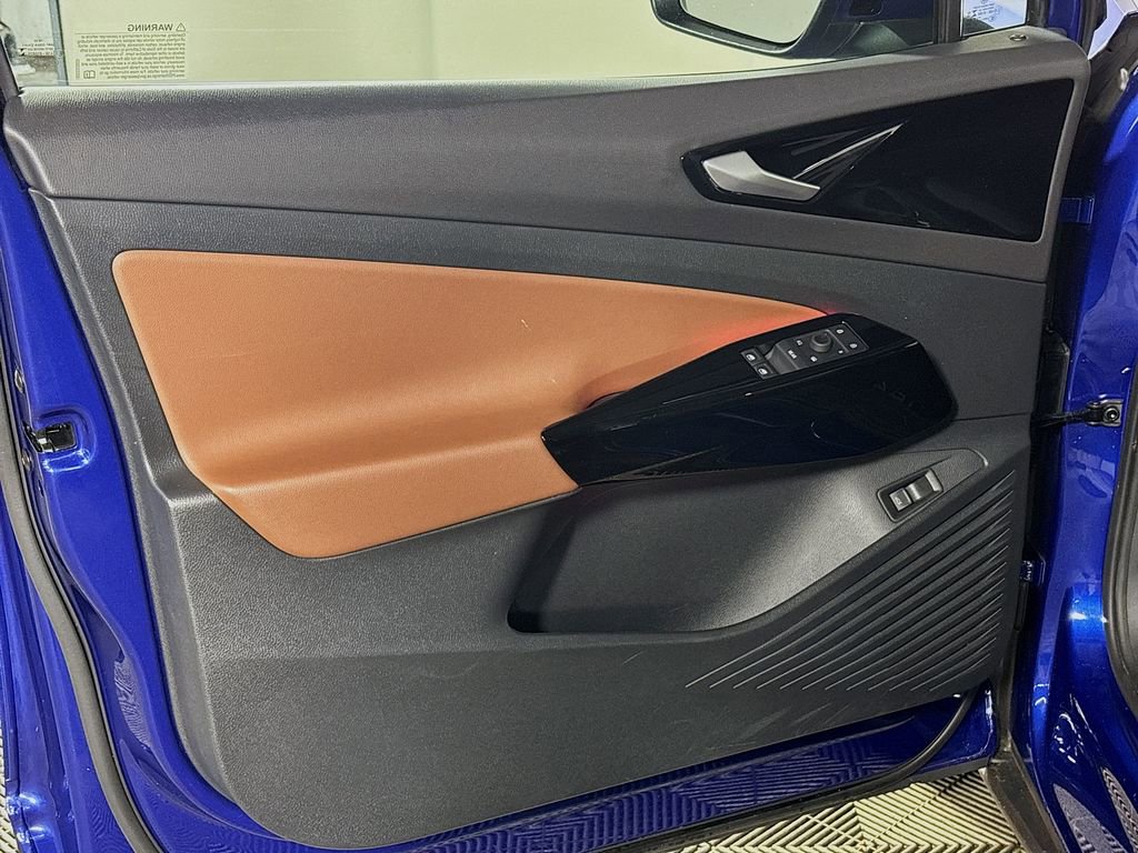 Used 2021 Volkswagen ID.4 Pro S w/ ID.4 Protection Package image 11