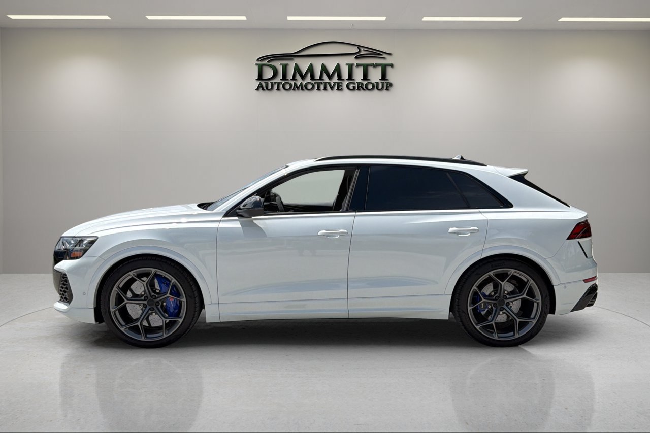 Used 2026 Audi RS Q8 performance AWD/4WD image 2