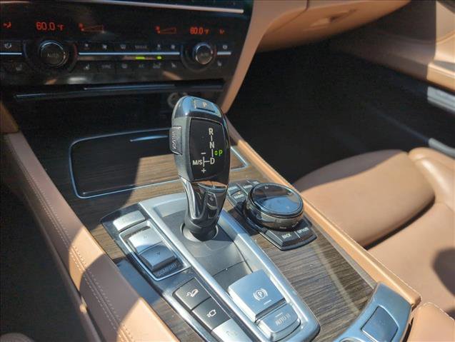 Used 2015 BMW 750Li xDrive image 14