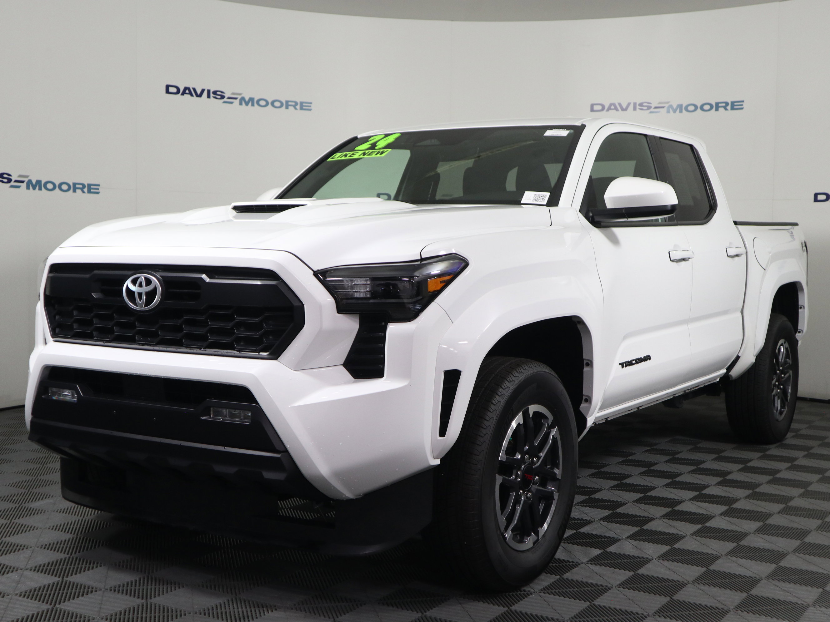 Used 2024 Toyota Tacoma TRD Sport image 11