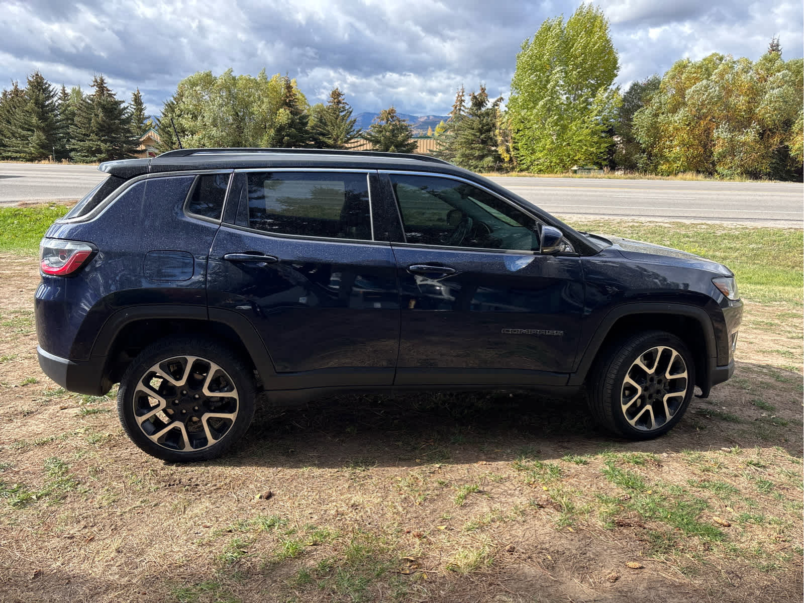 Used 2018 Jeep Compass Limited image 14