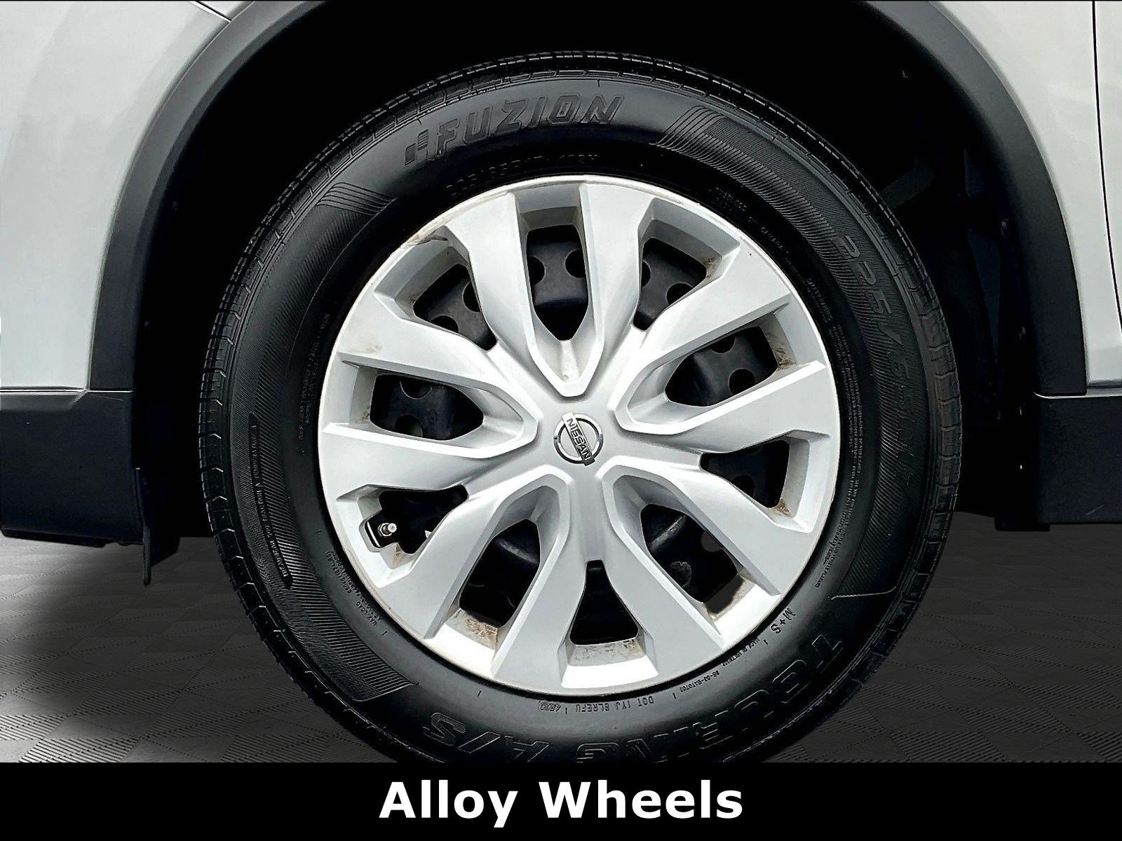 Used 2016 Nissan Rogue S AWD/4WD image 30