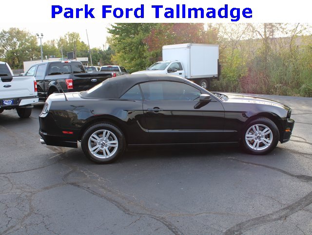 Used 2014 Ford Mustang Convertible w/ Equipment Group 102A image 7