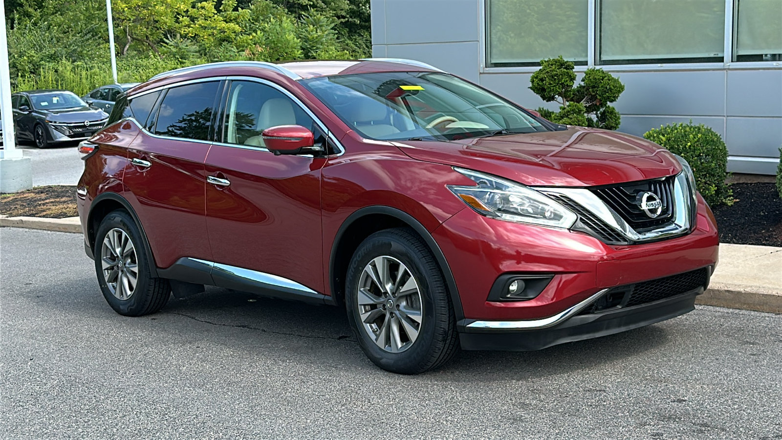 Used 2018 Nissan Murano SL AWD/4WD image 2