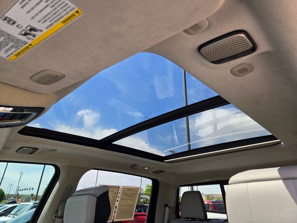 Used 2025 RAM 1500 Tungsten AWD/4WD image 26