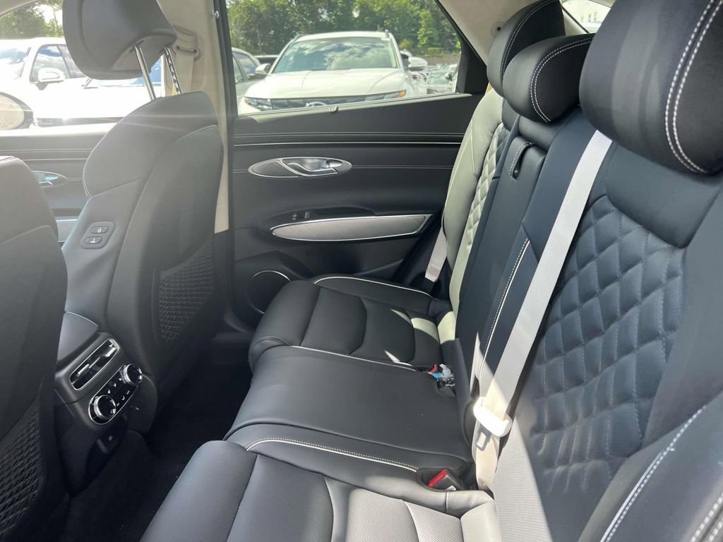 New 2025 Genesis Electrified GV70 Advanced w/ Prestige Package image 9