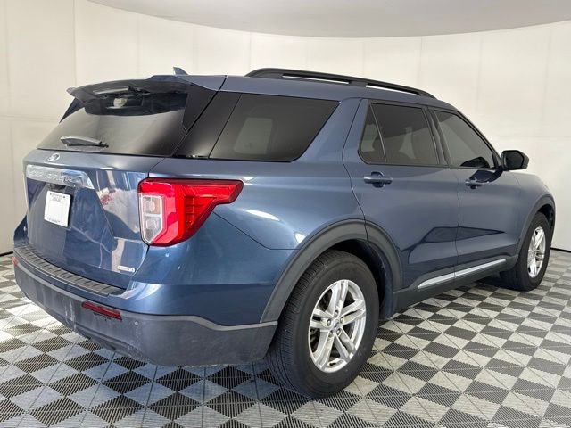 Used 2020 Ford Explorer XLT image 11