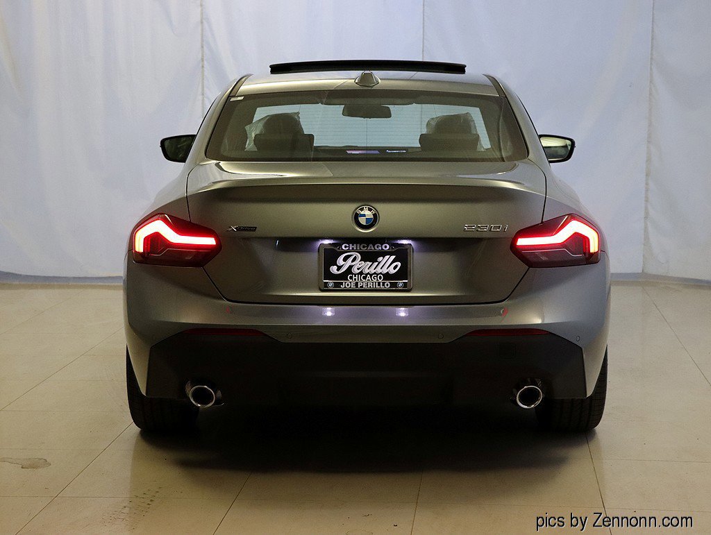 Used 2025 BMW 230i xDrive Coupe w/ Premium Package image 9