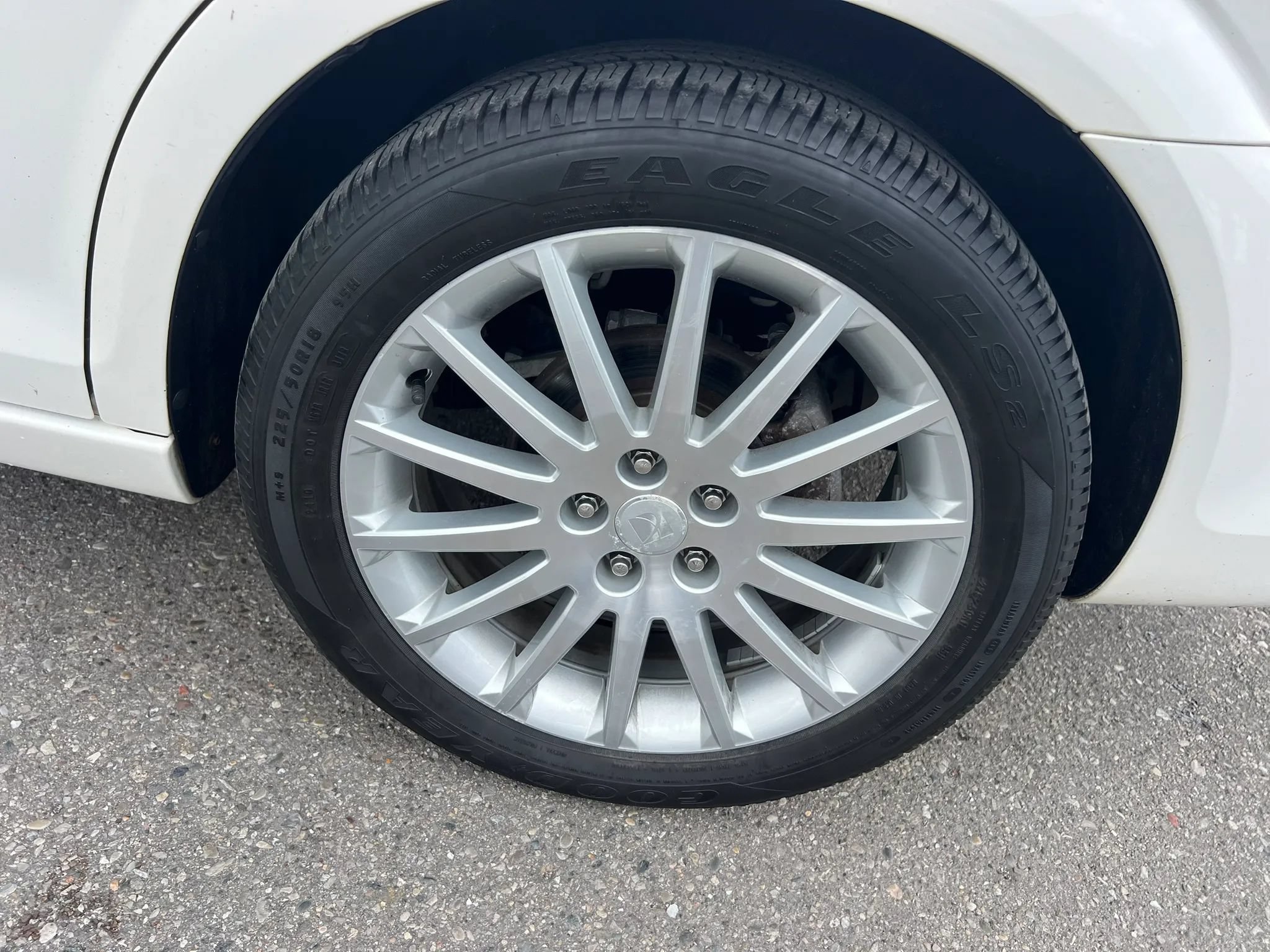 Used 2007 Saturn Aura XR w/ Premium Trim Pkg FWD image 9