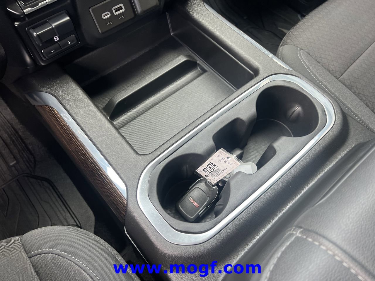 Used 2021 GMC Sierra 1500 Elevation w/ Preferred Package image 11