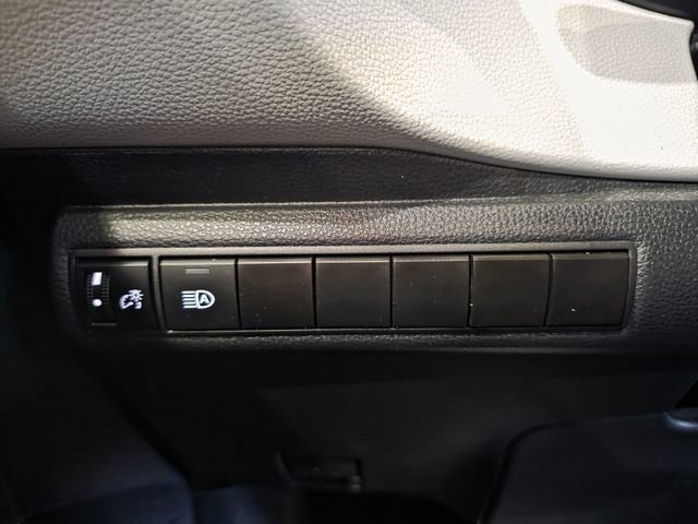 Used 2023 Toyota Corolla SE w/ Carpet Mat Package (TMS) image 18