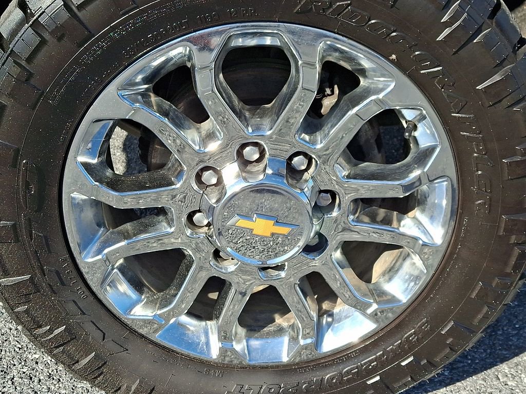 Used 2024 Chevrolet Silverado 2500 LTZ w/ LTZ Plus Package image 9