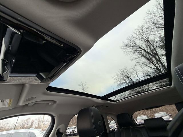 Used 2023 Land Rover Range Rover Velar S image 22