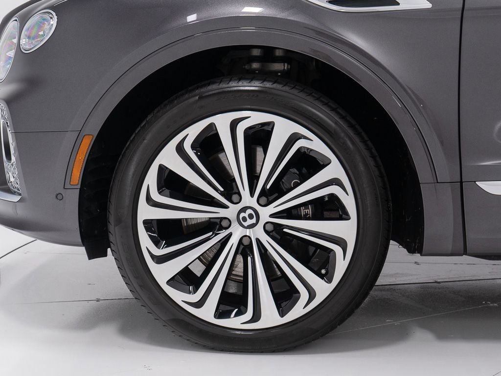 Certified 2022 Bentley Bentayga AWD/4WD image 43