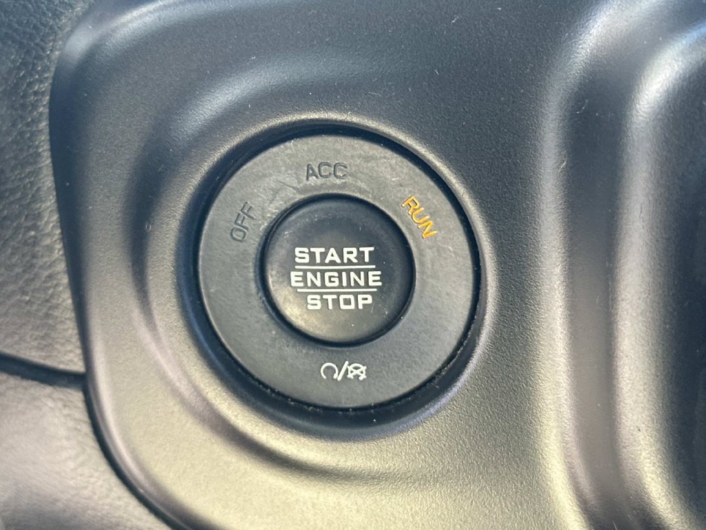 Used 2020 Jeep Wrangler Unlimited Sport S AWD/4WD image 26