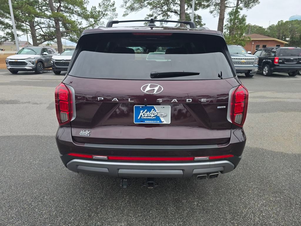 Used 2023 Hyundai Palisade Limited image 4