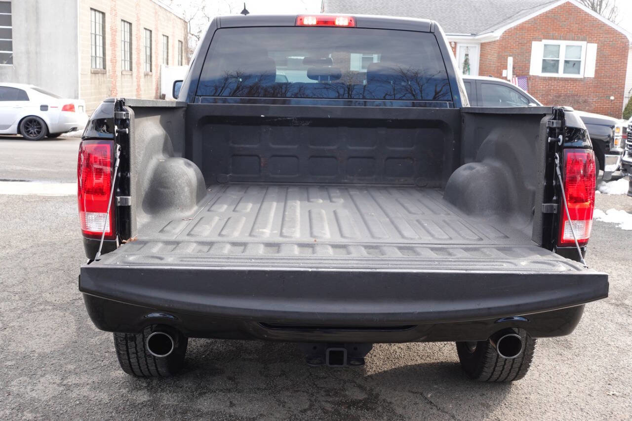 Used 2022 RAM 1500 Classic SLT w/ Electronics Convenience Group image 21