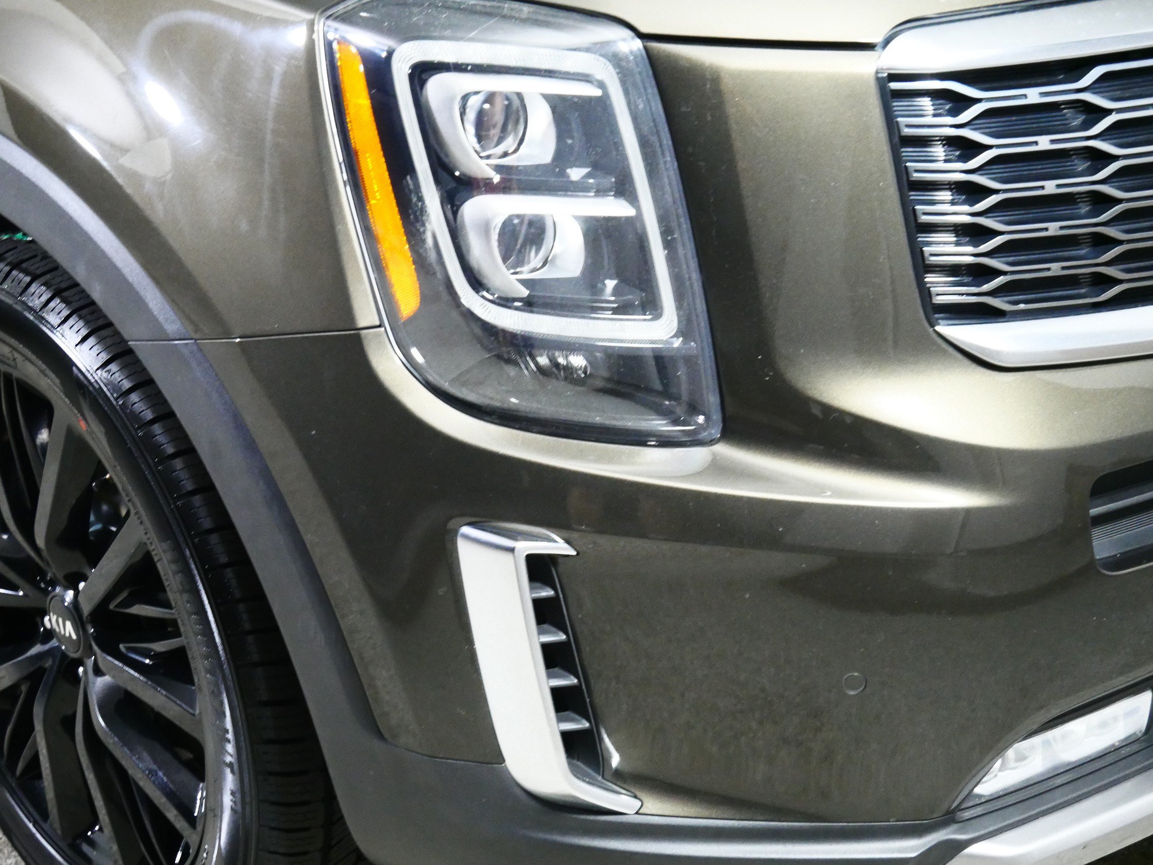 Used 2020 Kia Telluride SX w/ SX Prestige Package AWD/4WD image 16