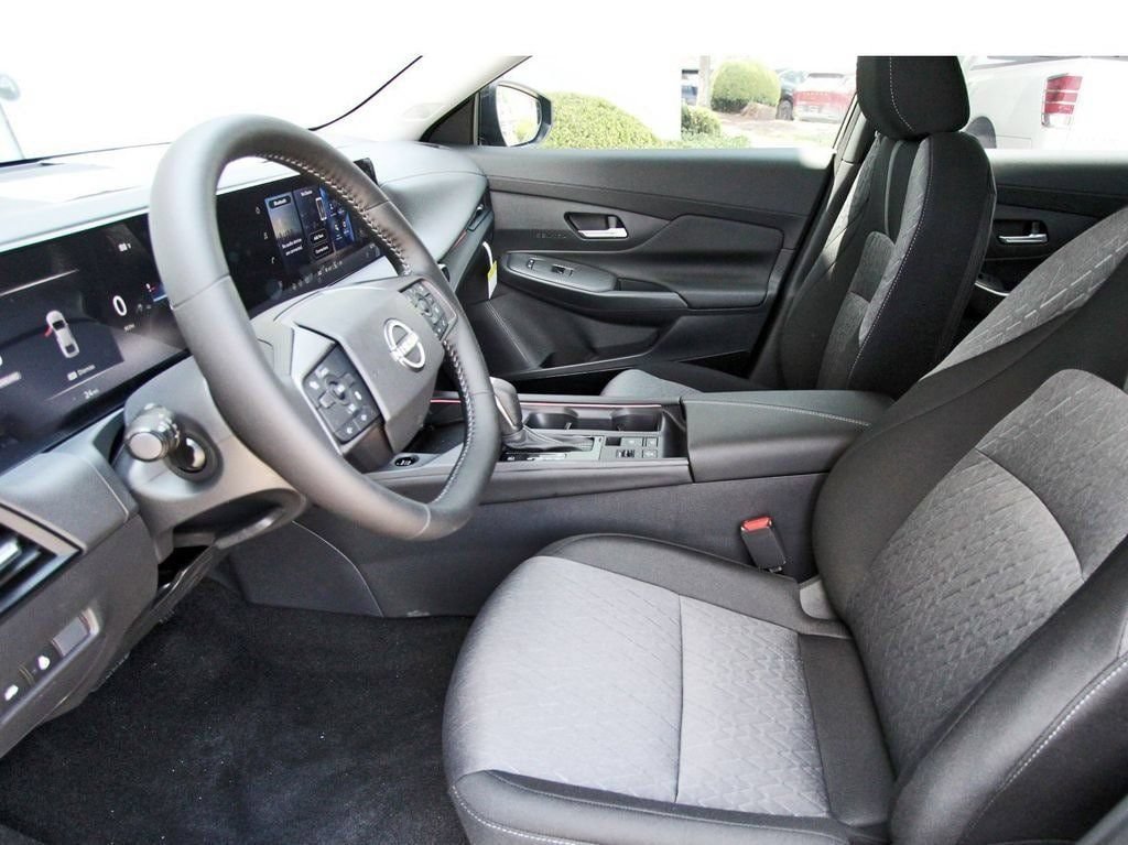 New 2026 Nissan Sentra SV w/ SV Convenience Package FWD image 6