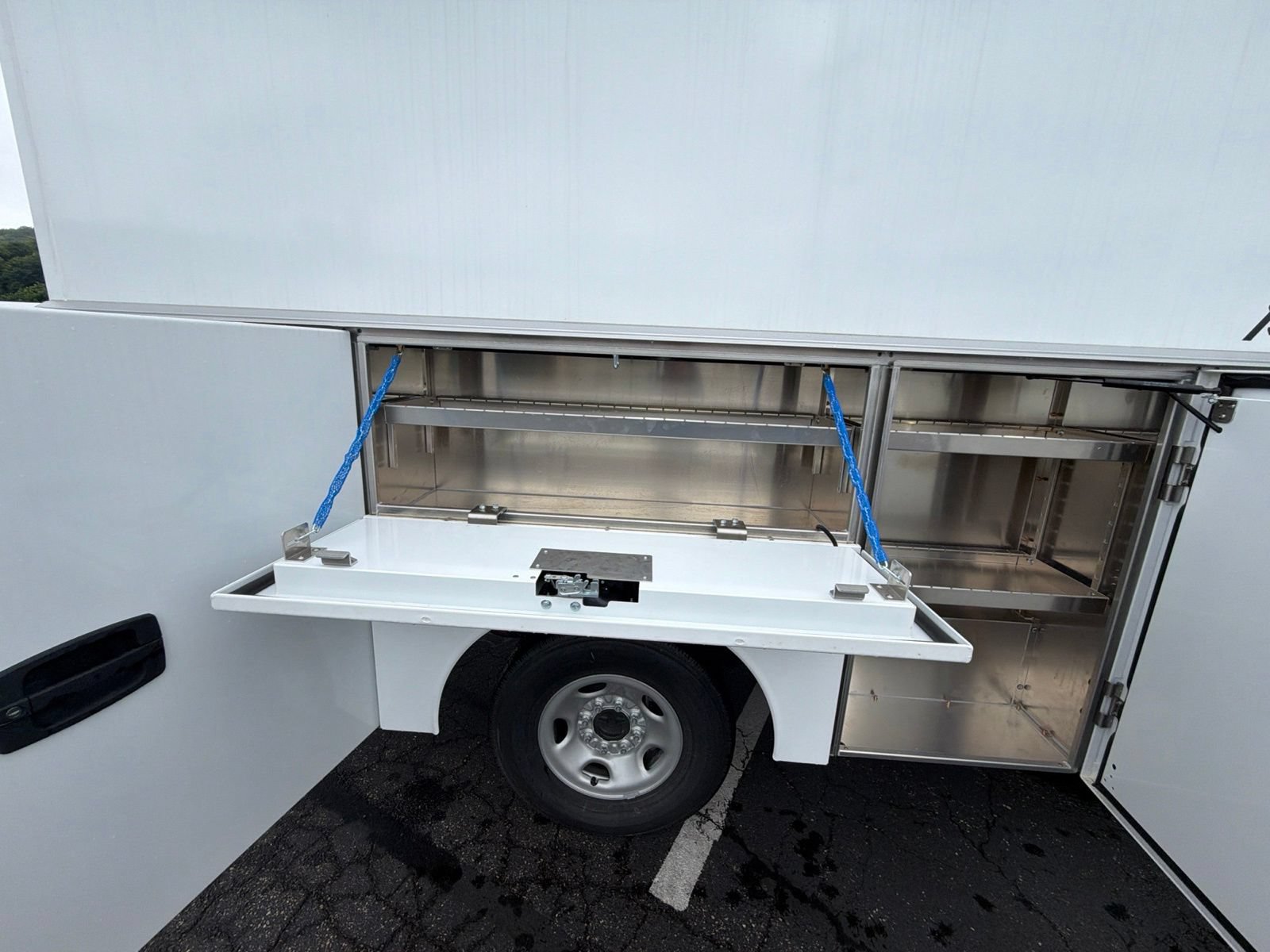 New 2026 Chevrolet Express 3500 w/ Power Convenience Package RWD image 30