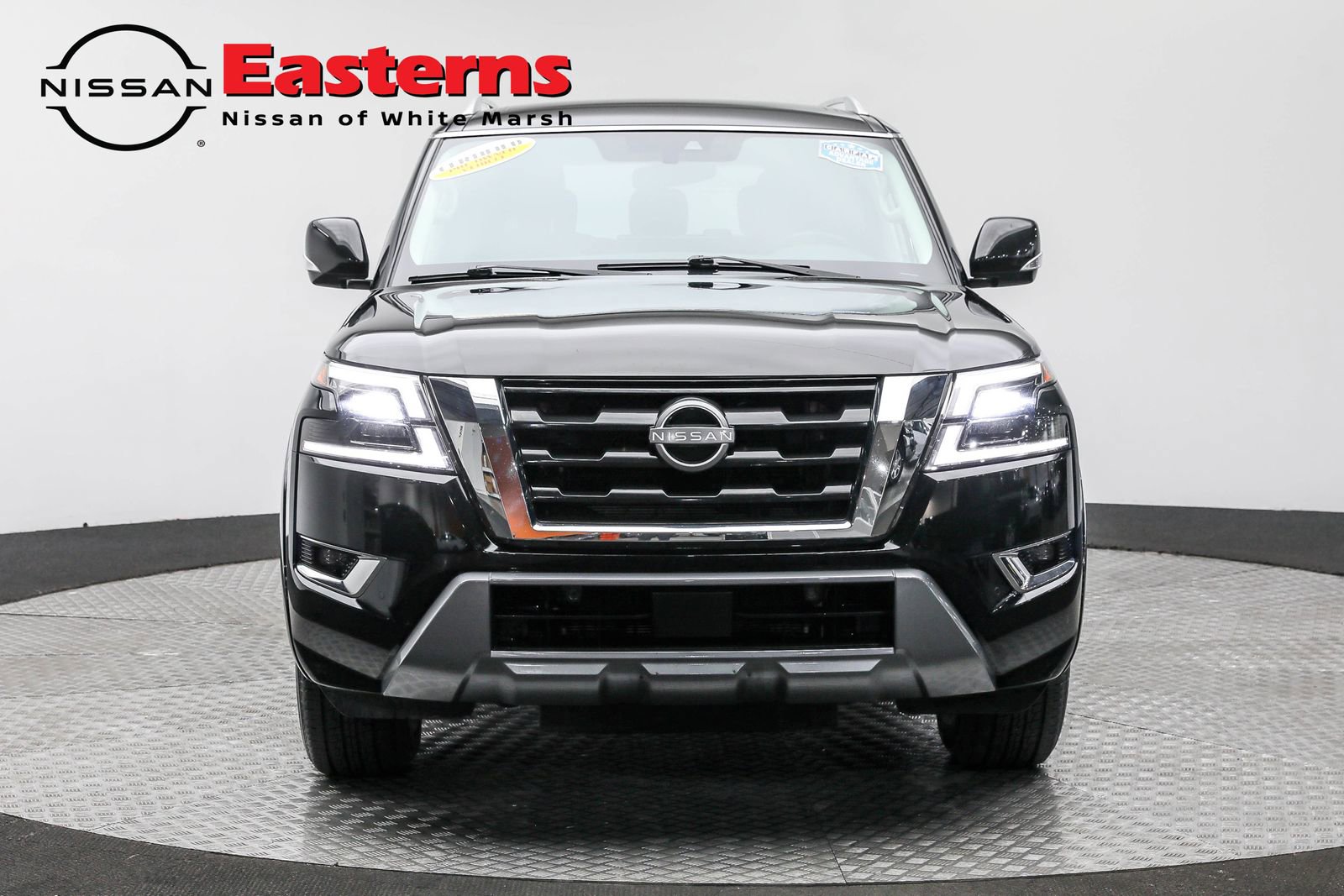 Used 2024 Nissan Armada SV RWD image 2