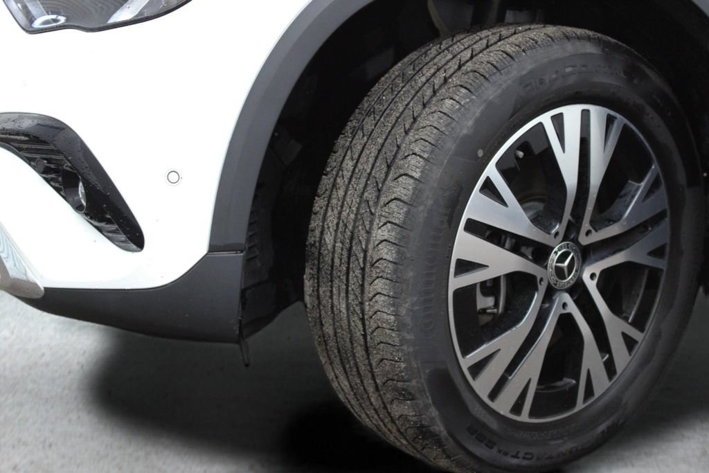 Used 2025 Mercedes-Benz GLA 250 4MATIC image 44