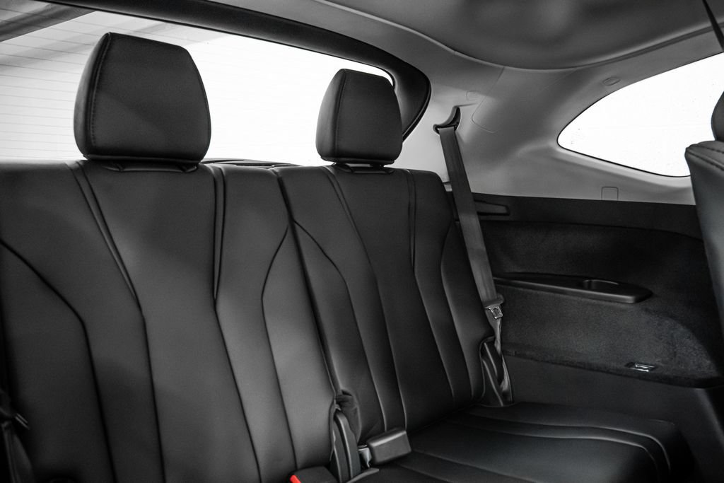 New 2026 Acura MDX SH-AWD image 32
