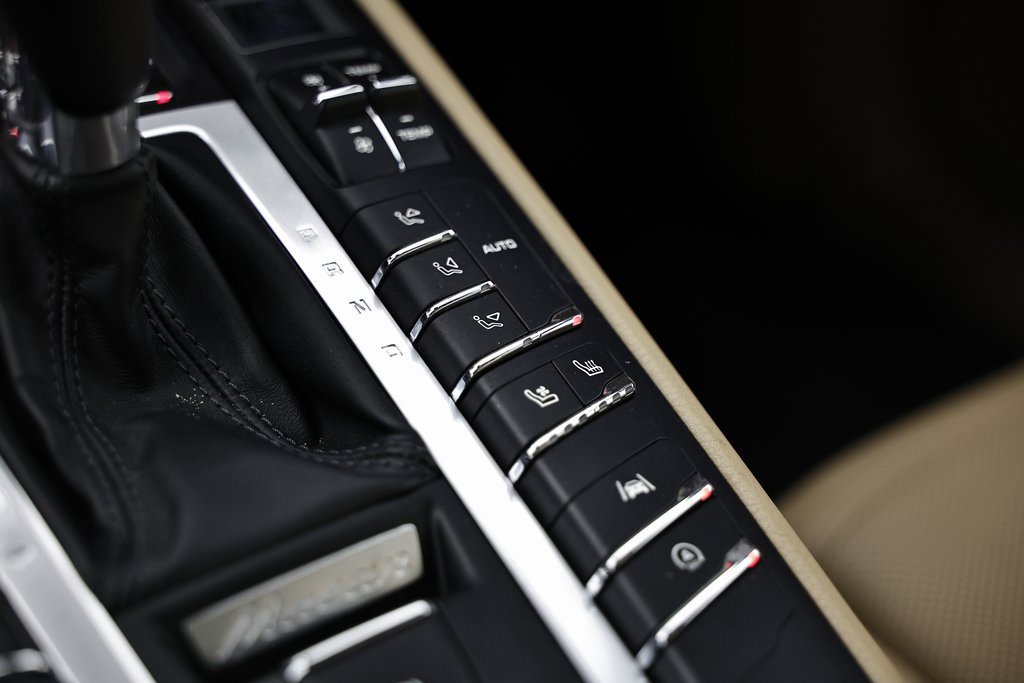 Certified 2020 Porsche Macan S image 41