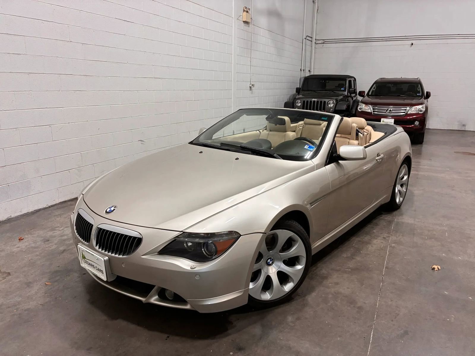 Used 2005 BMW 645Ci Convertible RWD image 2