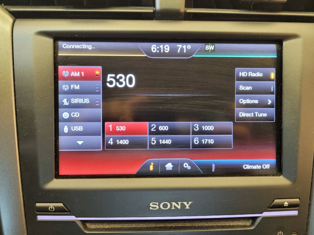 Used 2014 Ford Fusion Titanium FWD image 25