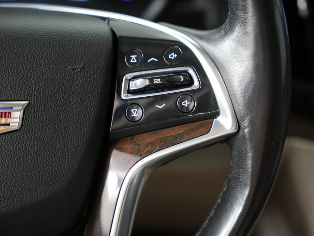 Used 2018 Cadillac Escalade Premium Luxury image 13