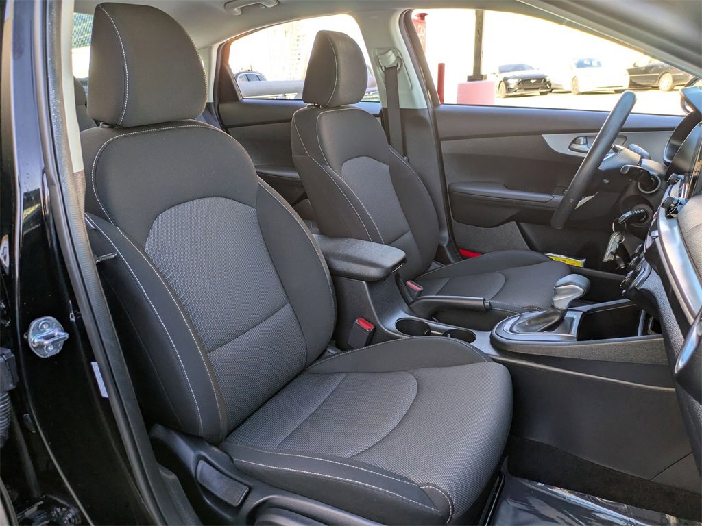 Used 2024 Kia Forte LXS image 28