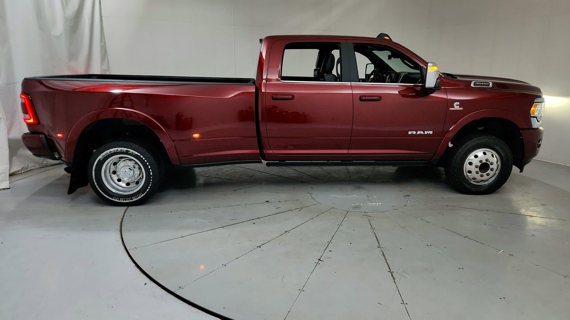 Used 2023 RAM 3500 Limited AWD/4WD image 6