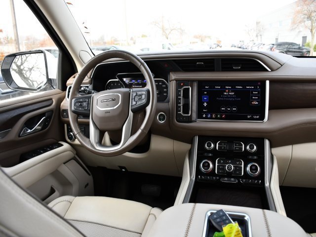 Used 2021 GMC Yukon XL Denali image 25