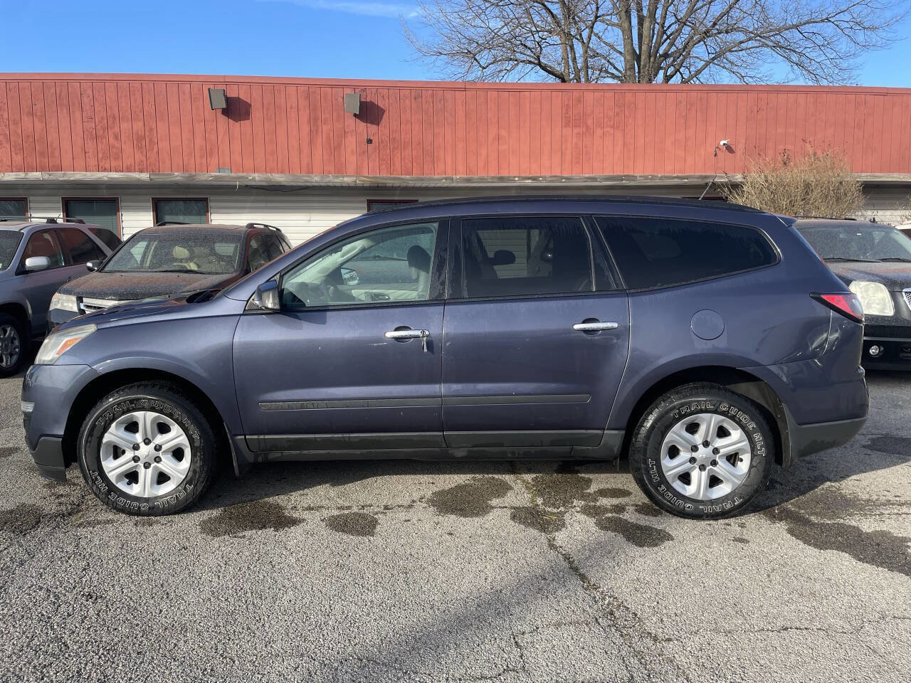 Used 2013 Chevrolet Traverse LS image 3