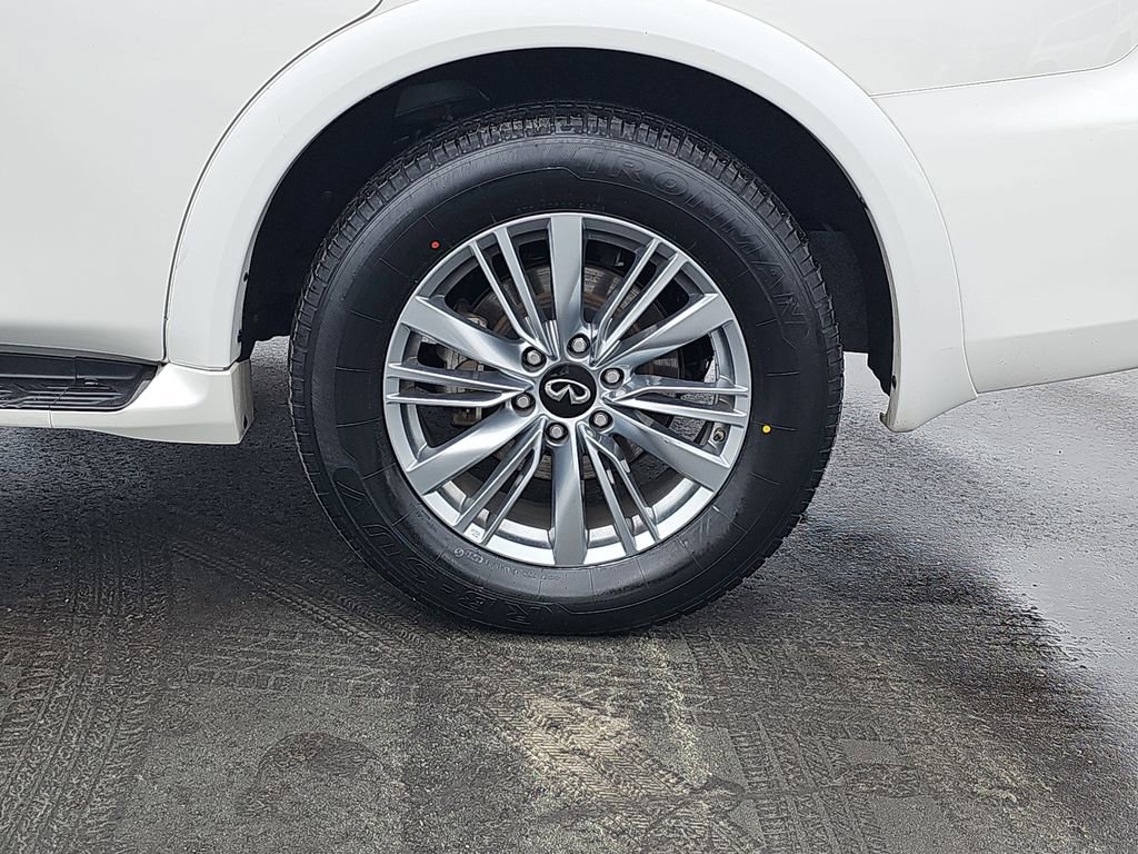 Used 2024 INFINITI QX80 Luxe image 38