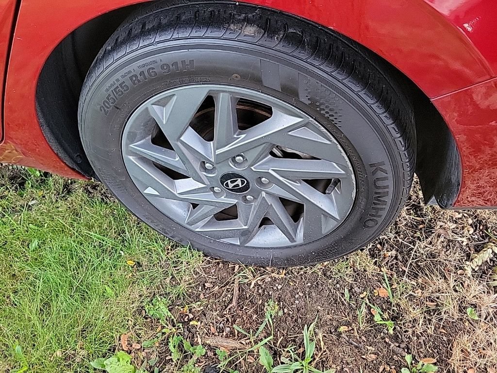 Used 2024 Hyundai Elantra SEL FWD image 5