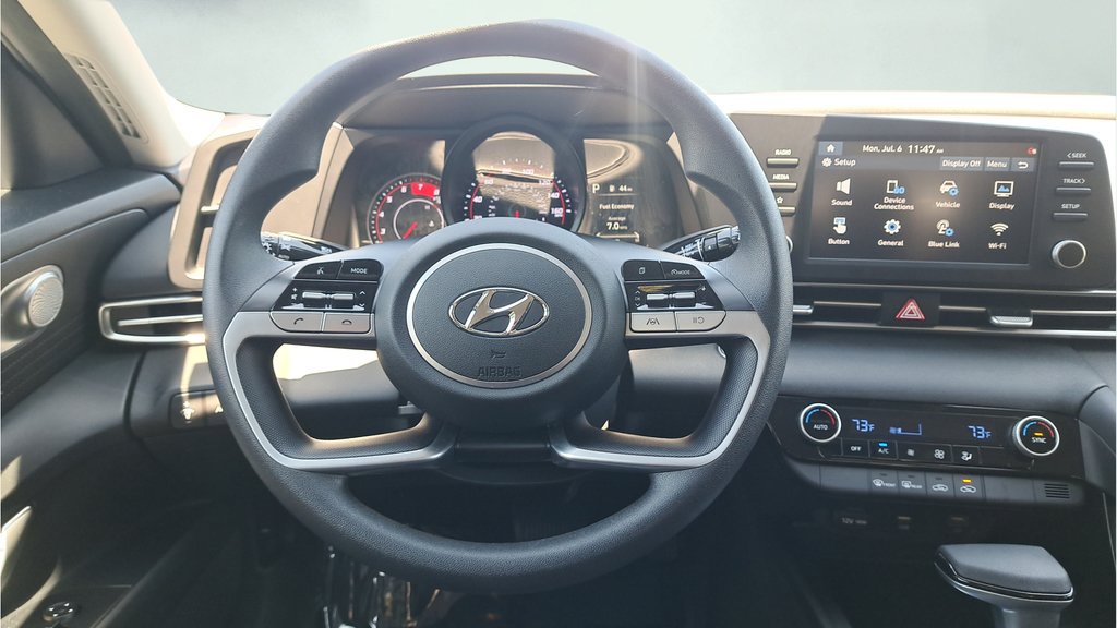 Used 2021 Hyundai Elantra SEL FWD image 18