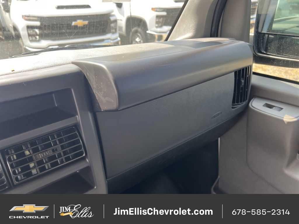 New 2025 Chevrolet Express 2500 w/ Driver Convenience Package RWD image 25
