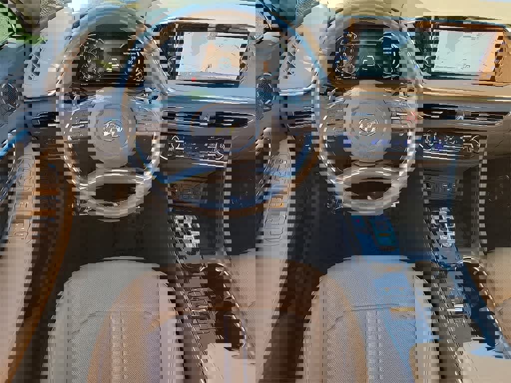 Used 2021 Hyundai Sonata Limited w/ Cargo Package image 10