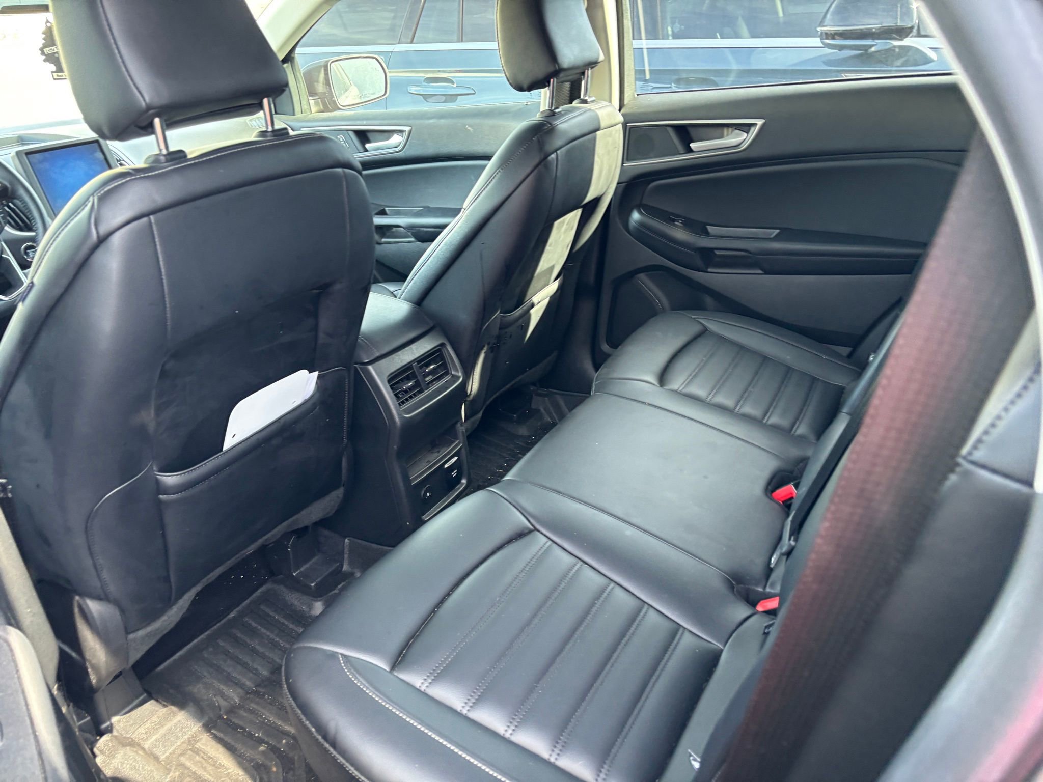 Used 2024 Ford Edge SEL w/ Convenience Package image 9