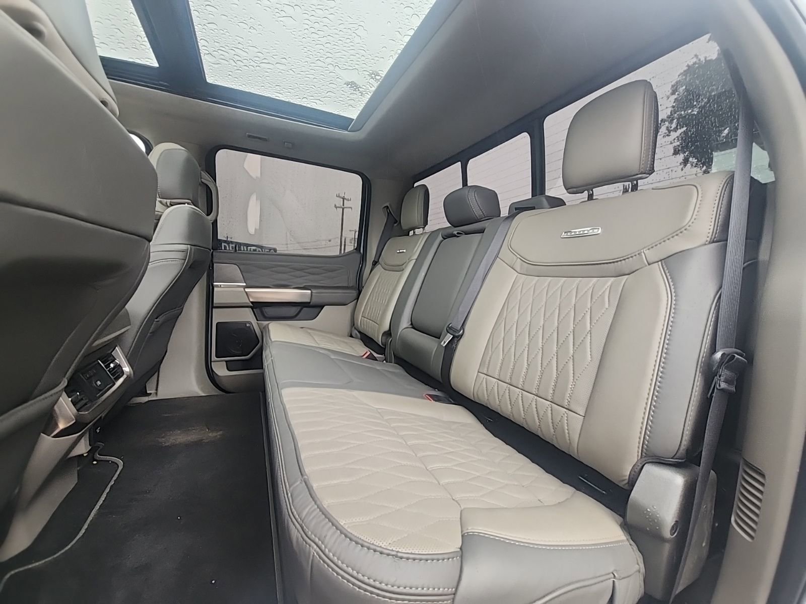 Used 2026 Ford F250 Platinum w/ Platinum Plus Package AWD/4WD image 13