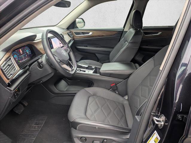 Used 2024 Volkswagen Atlas SE image 14