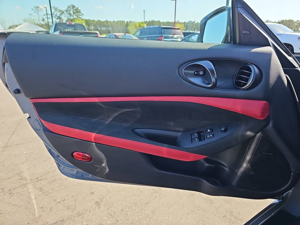Used 2024 Nissan Z Performance w/ Floor Mat Package image 29