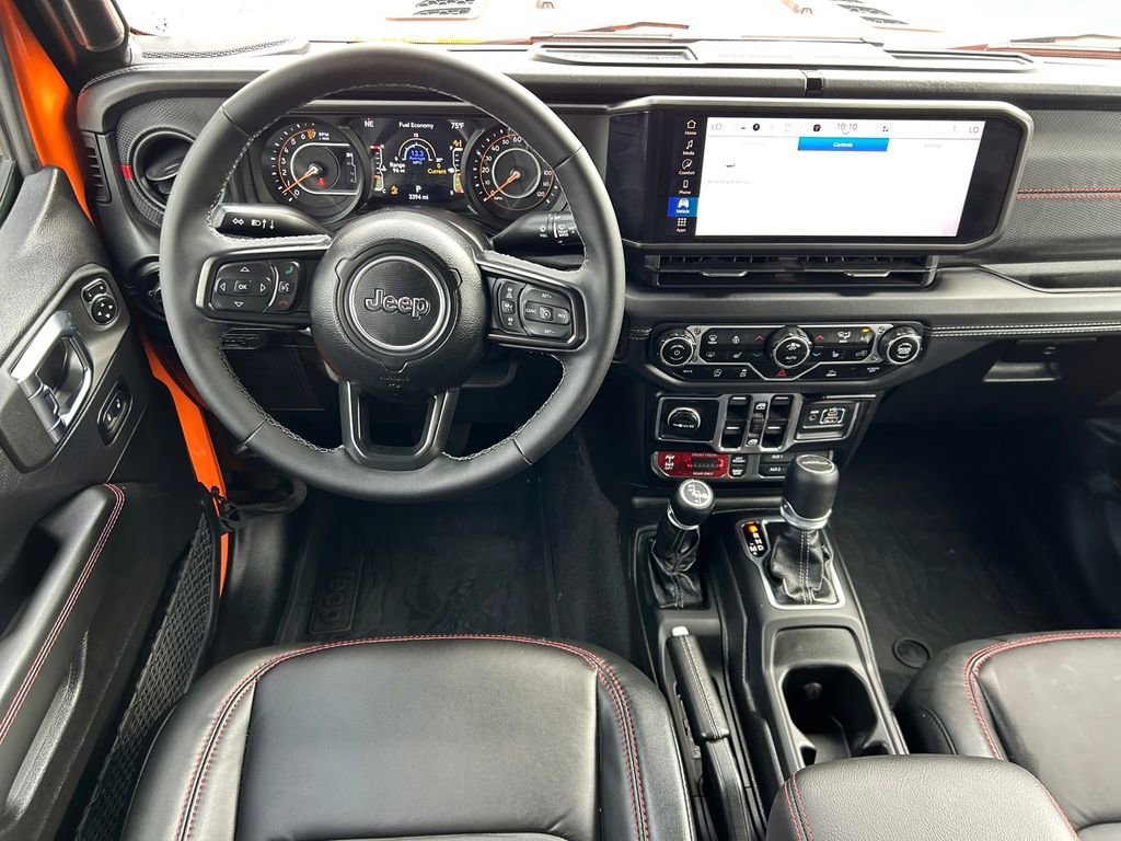 Used 2025 Jeep Gladiator Rubicon w/ Convenience Group image 17