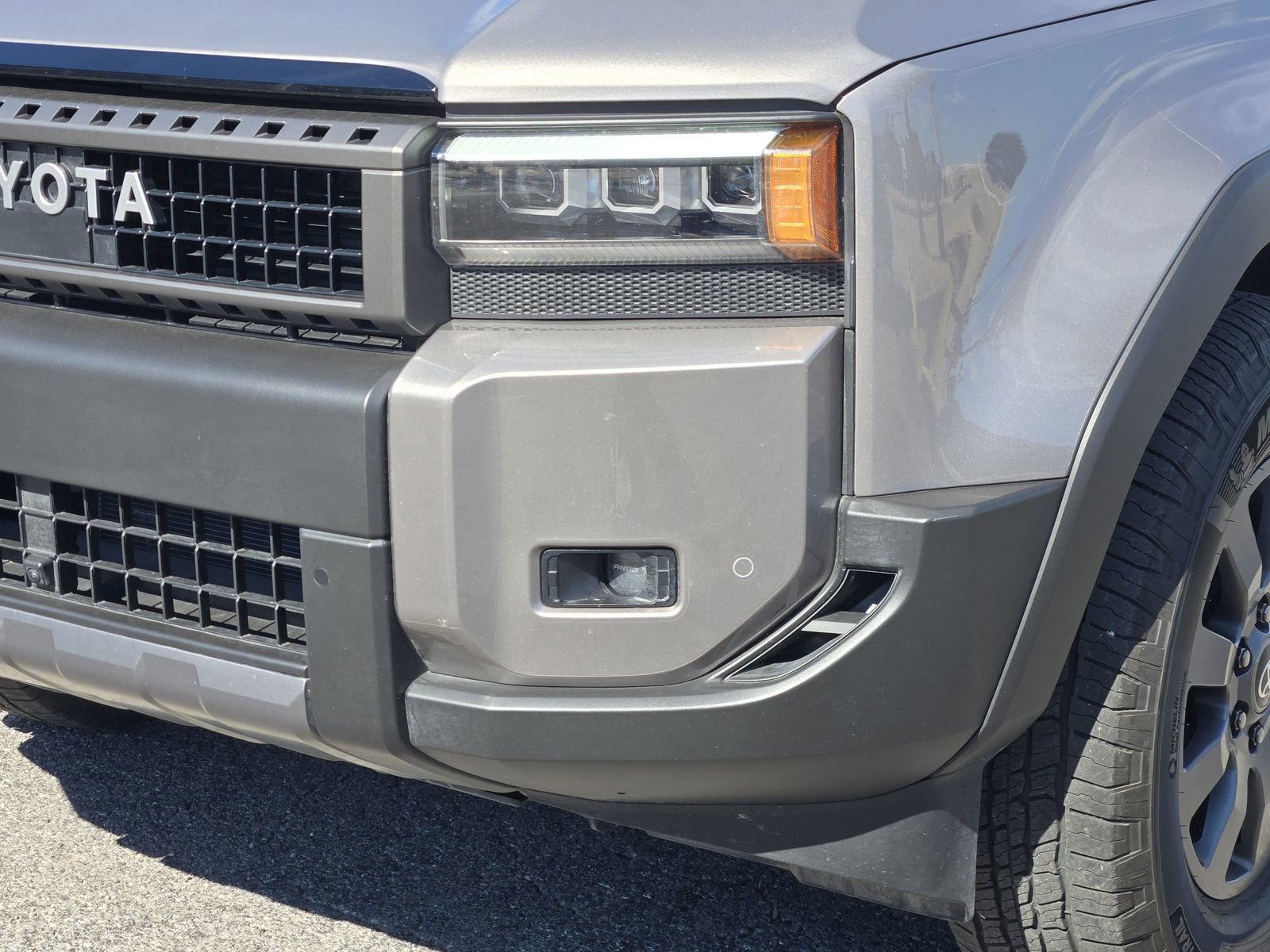 Used 2025 Toyota Land Cruiser w/ Premium Package image 11