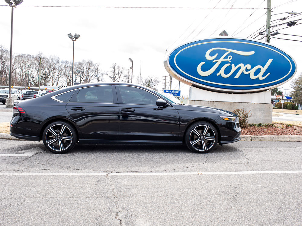 Used 2024 Honda Accord Sport image 1