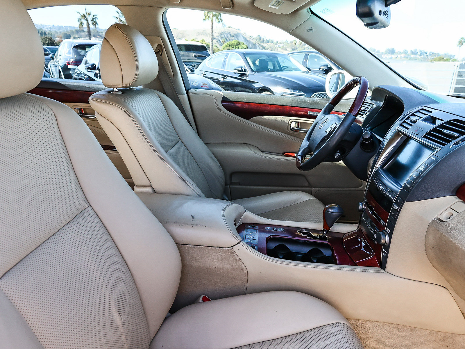 Used 2007 Lexus LS 460 RWD image 19